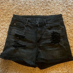 AMERICAN EAGLE BLACK JEAN SHORTS